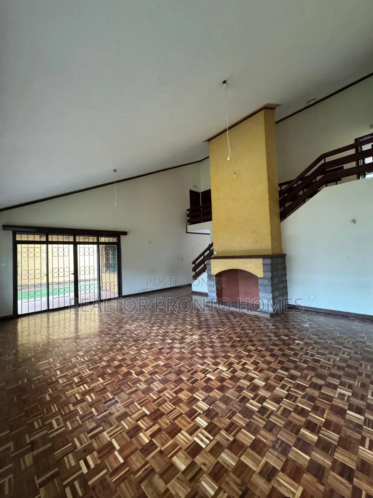 5bdrm Townhouse / Terrace in Lavington, Valley Arcade for rent in Valley Arcade