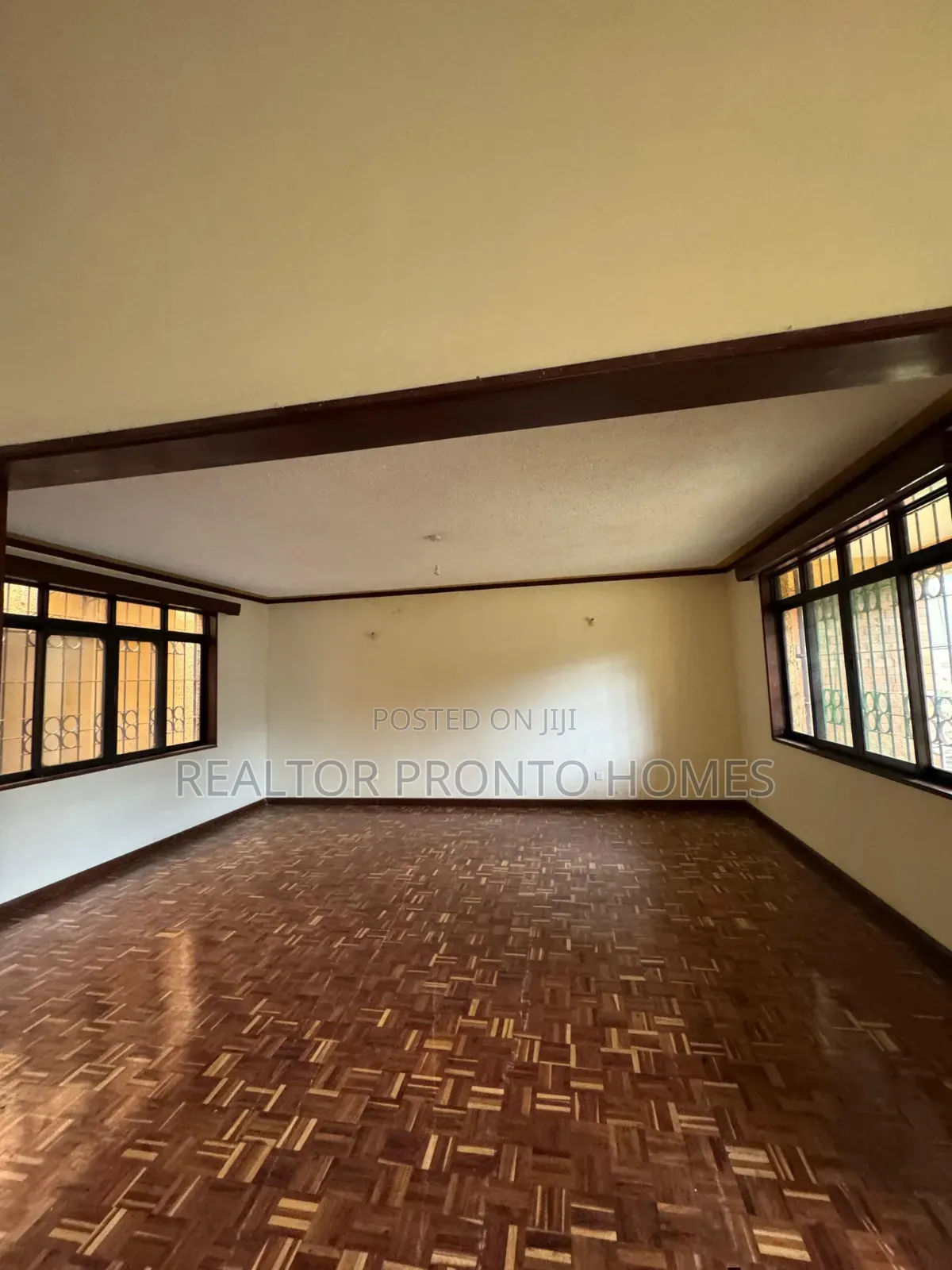5bdrm Townhouse / Terrace in Lavington, Valley Arcade for rent in Valley Arcade