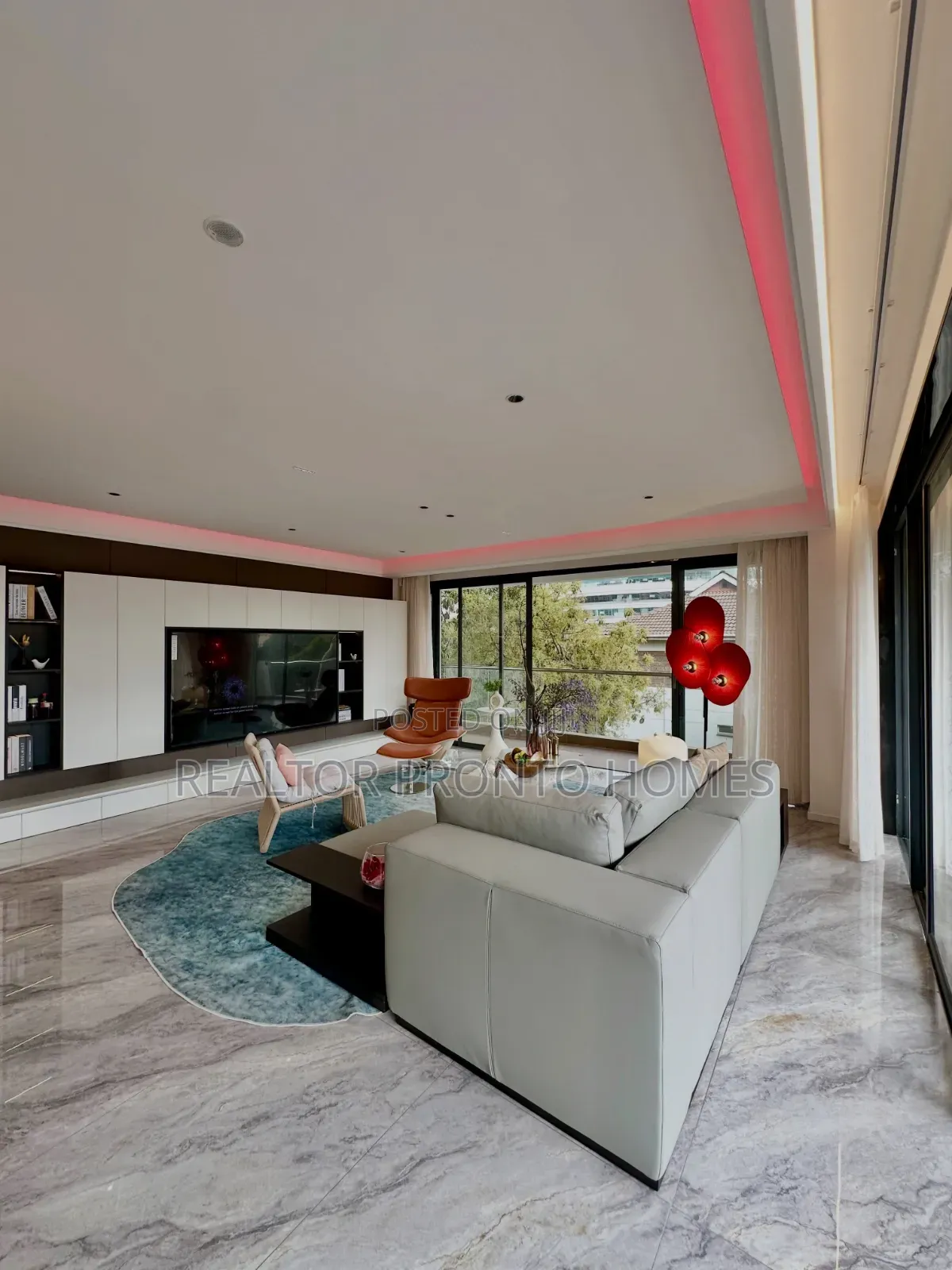 3bdrm Apartment in Westlands, Raphta Road Area for sale in Raphta Road Area