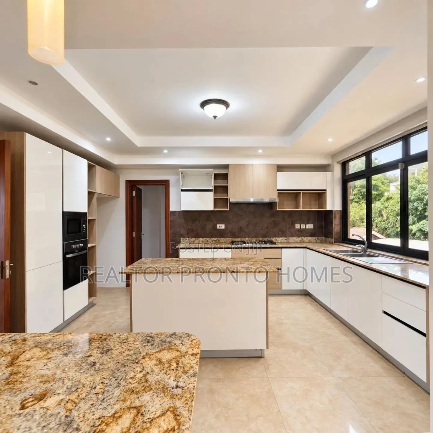 4bdrm Duplex in Riverside Drive for rent in Riverside Drive