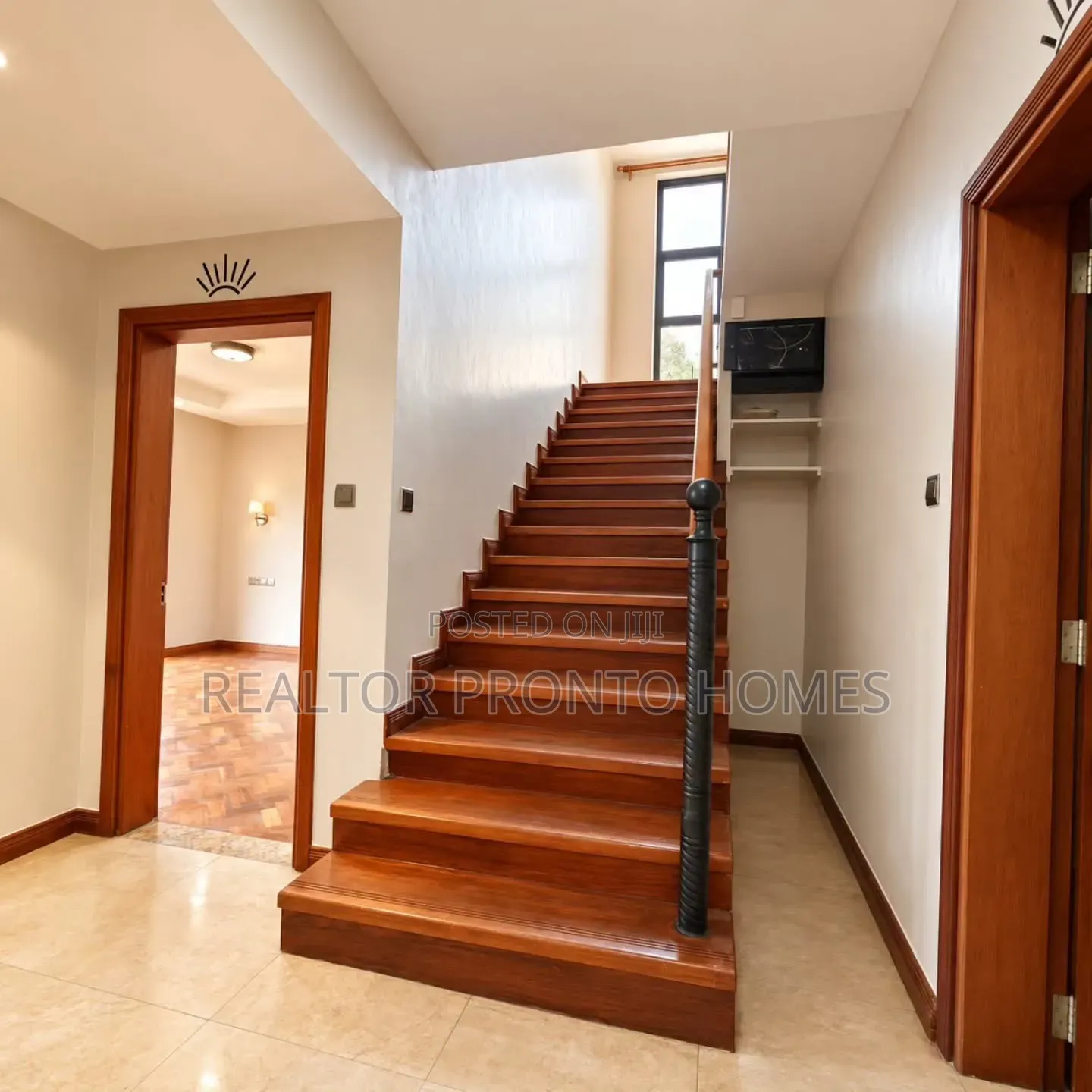 4bdrm Duplex in Riverside Drive for rent in Riverside Drive