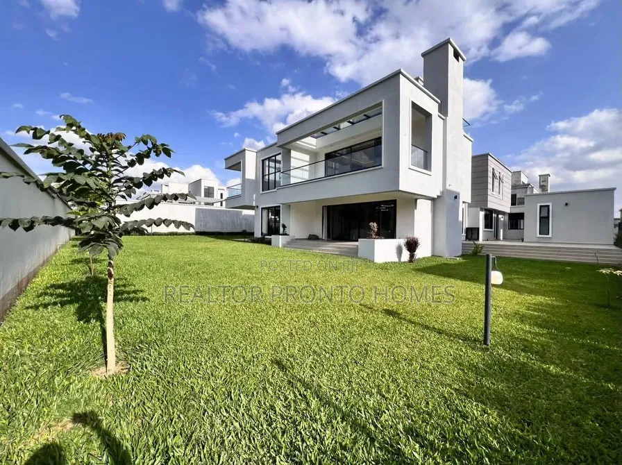 5bdrm Villa in Kiambu Road, Runda for sale in Runda