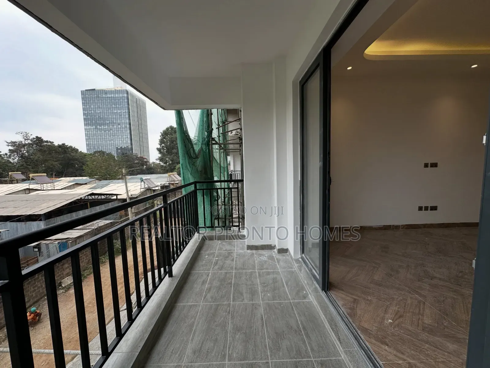 3bdrm Apartment in Westlands, Raphta Road Area for sale in Raphta Road Area