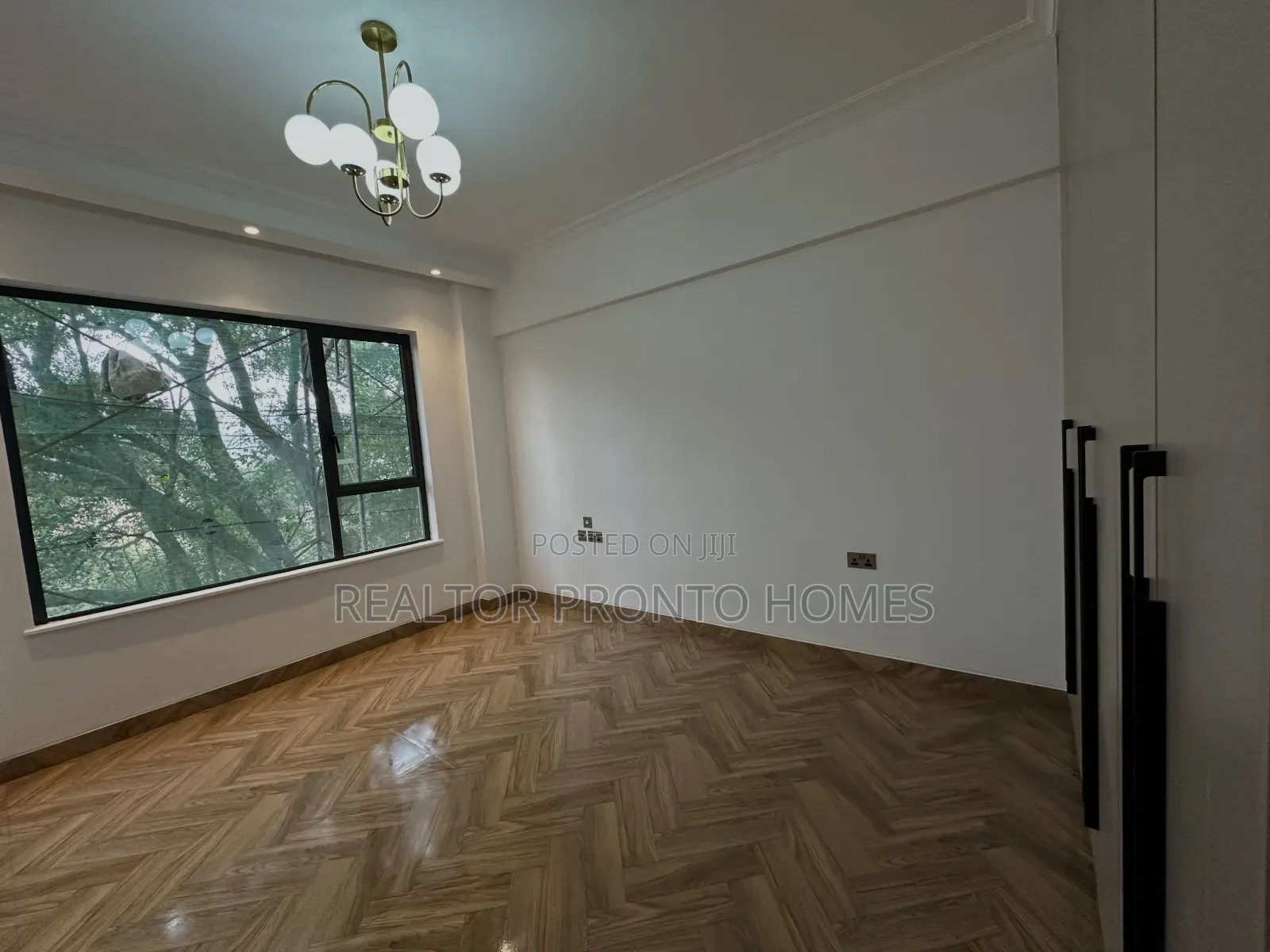 3bdrm Apartment in Westlands, Raphta Road Area for sale in Raphta Road Area