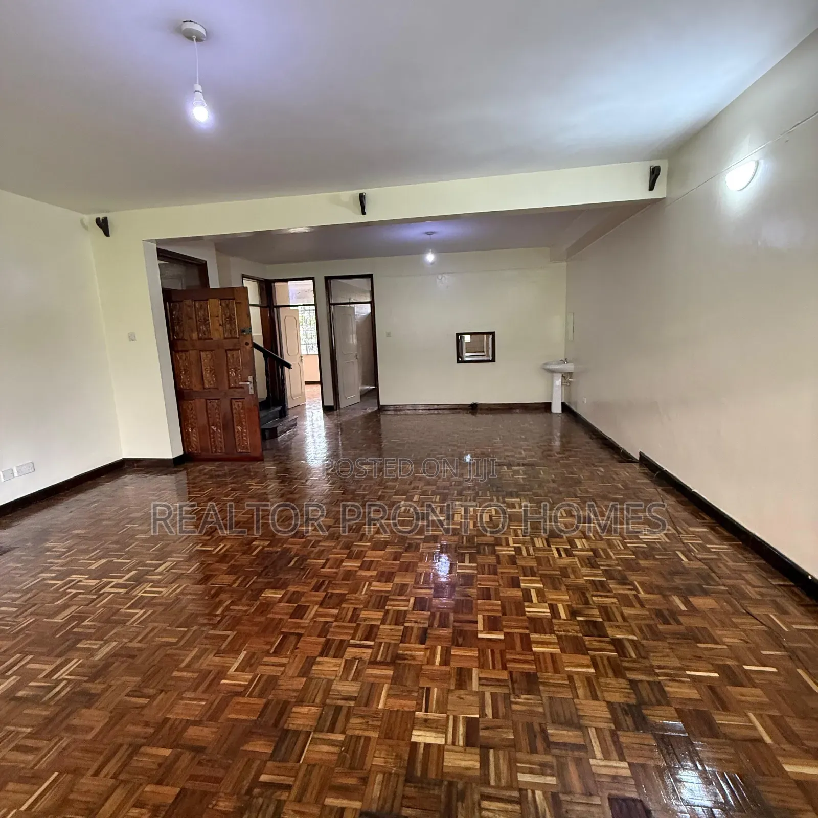 4bdrm Townhouse / Terrace in Yaya Center, Hurlingham for rent in Hurlingham