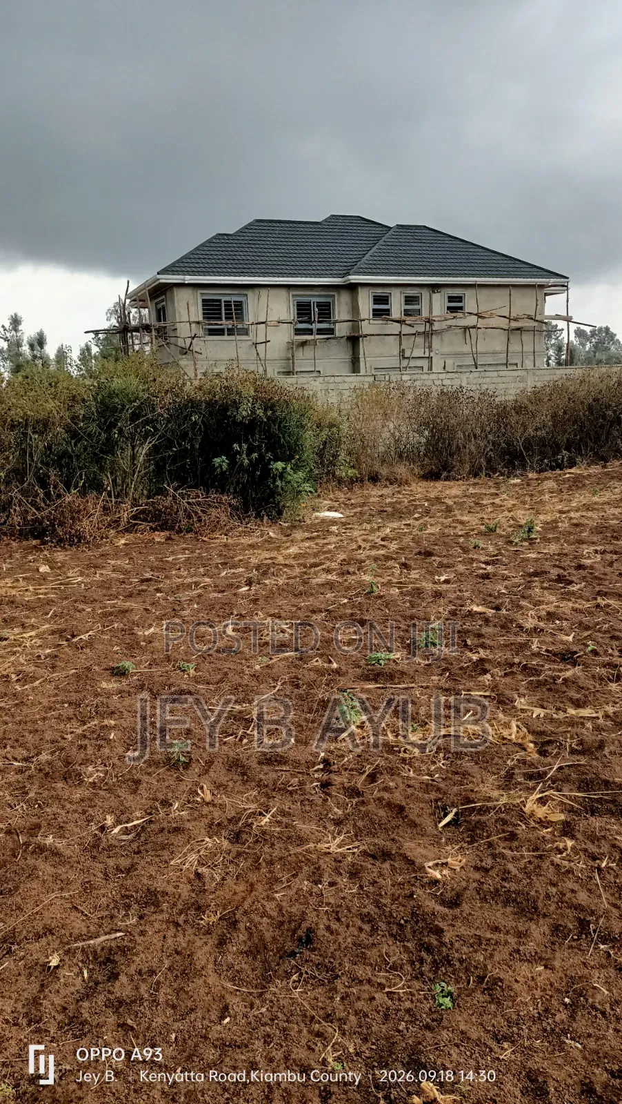 Affordable Controlled Residential Plot in Kenyatta Road / Theta 