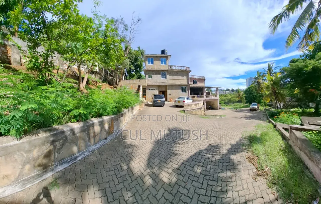 Furnished 8bdrm Apartment in Mombasa CBD for sale in Mombasa CBD