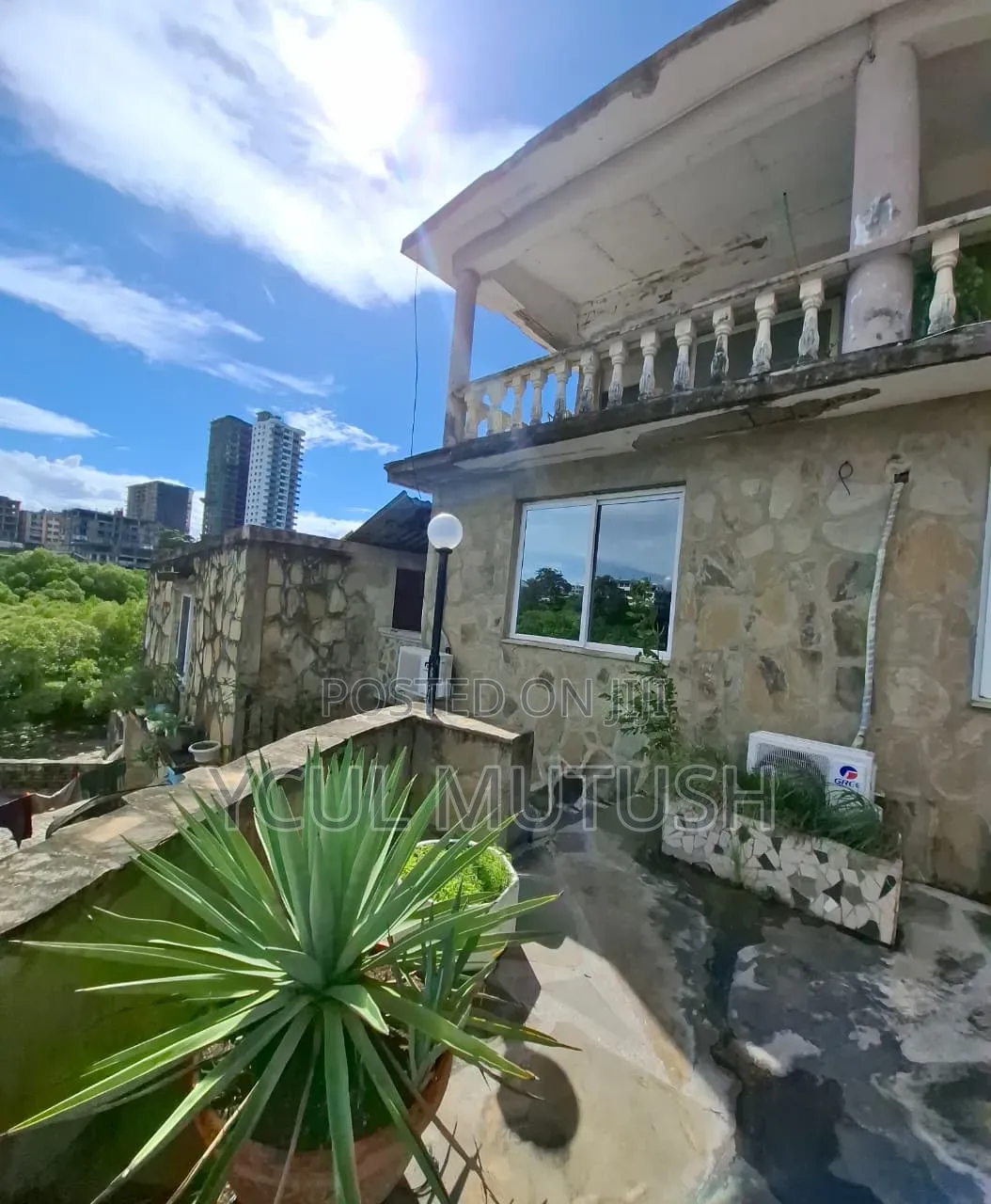 Furnished 8bdrm Apartment in Mombasa CBD for sale in Mombasa CBD