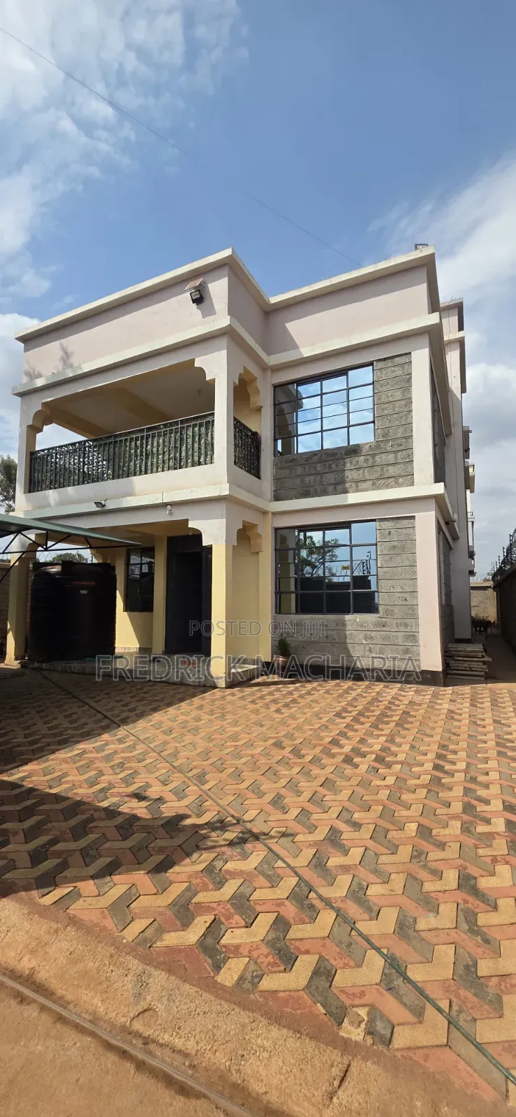 5bdrm Mansion in Kiora Estate, Riabai for sale in Riabai