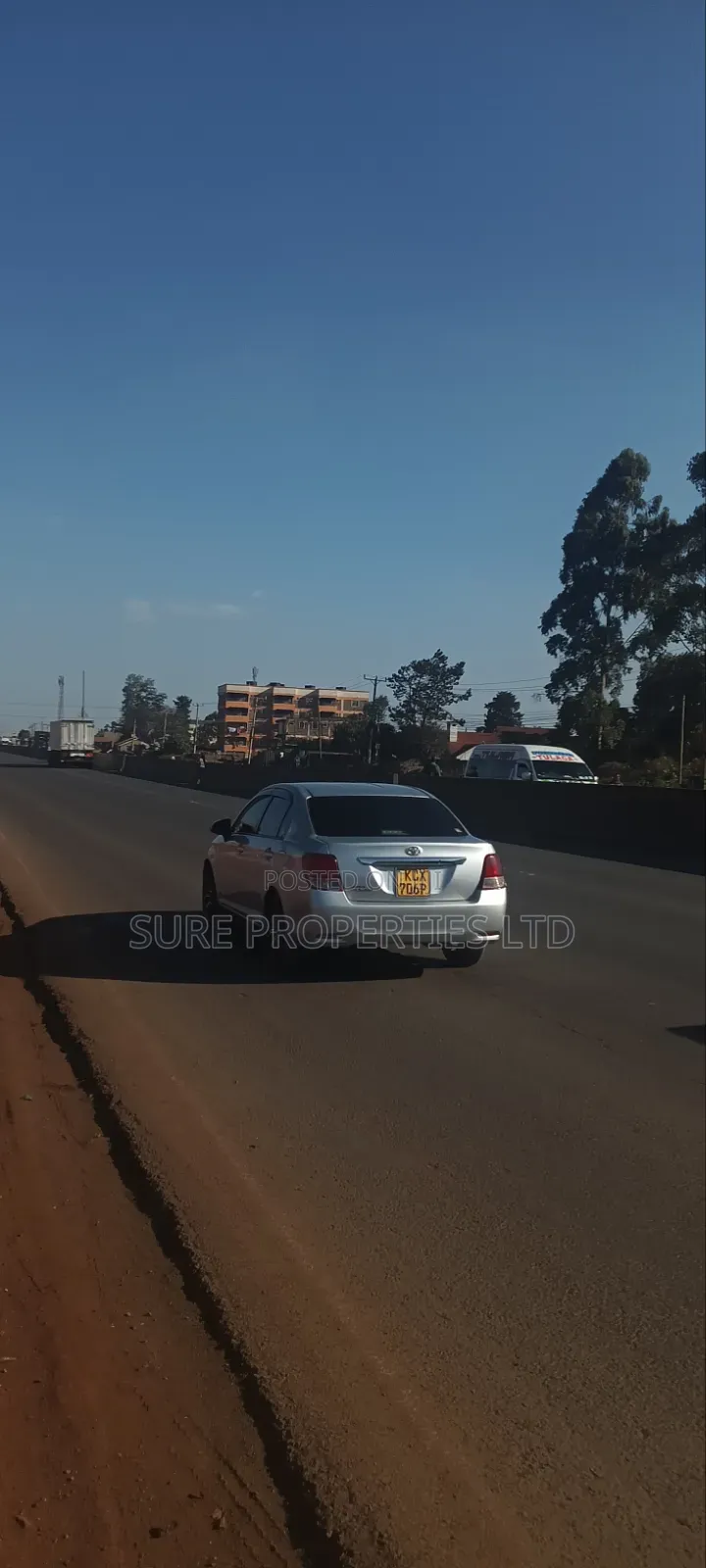 1 Acre on the Highway at Kiambaa in Regen
