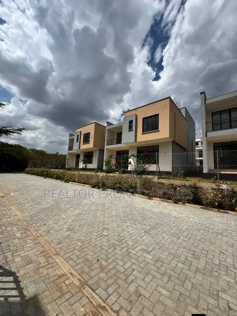 4bdrm Townhouse/Terrace in Syokimau, Gateway Mall Area for sale in Gateway Mall Area