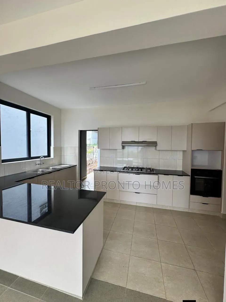 4bdrm Townhouse/Terrace in Syokimau, Gateway Mall Area for sale in Gateway Mall Area