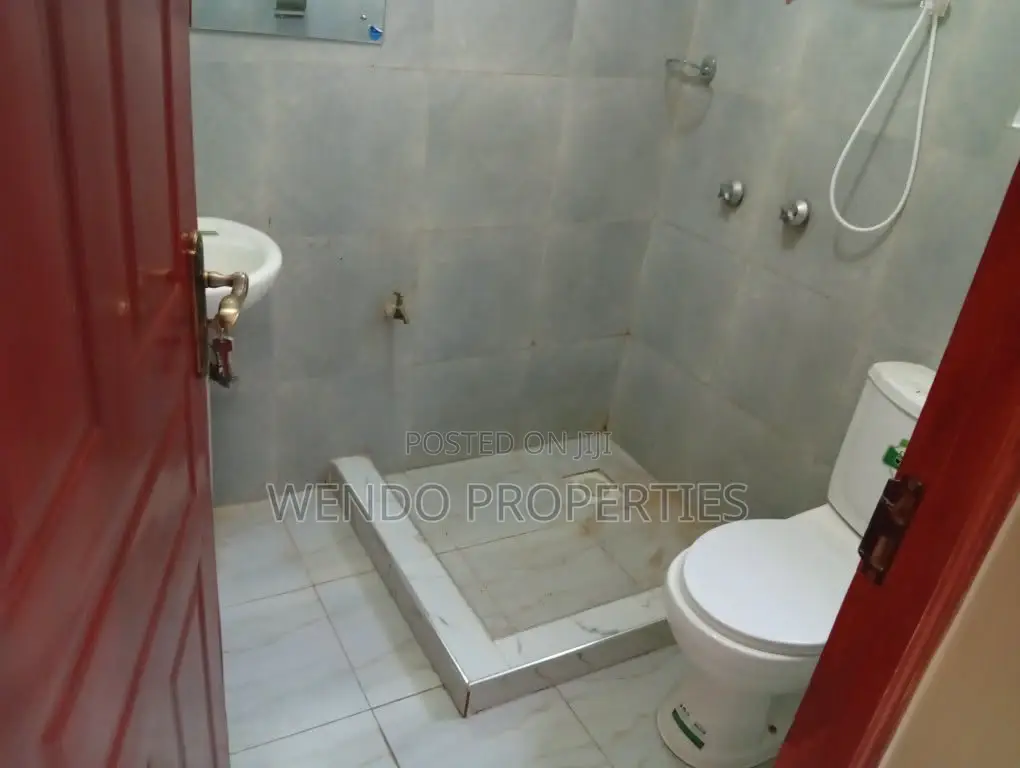 3bdrm Duplex in Karen C for rent in Karen C