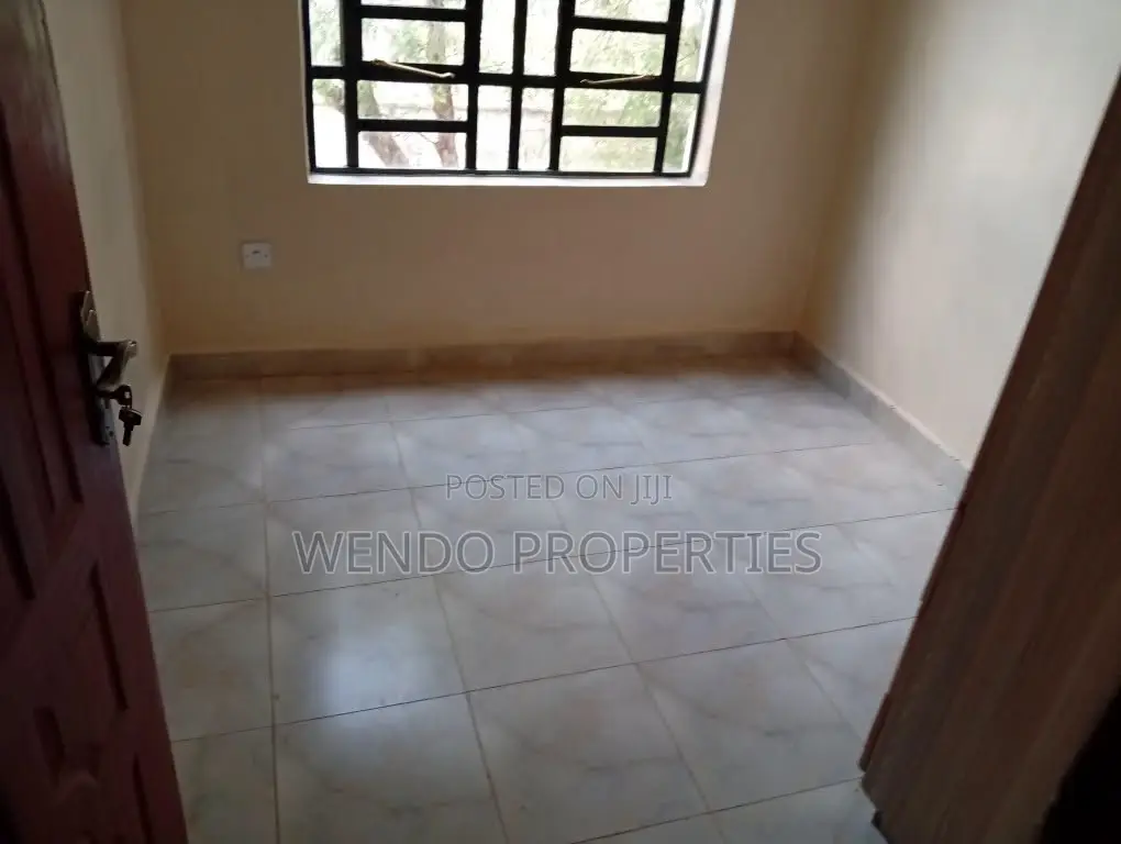 3bdrm Duplex in Karen C for rent in Karen C