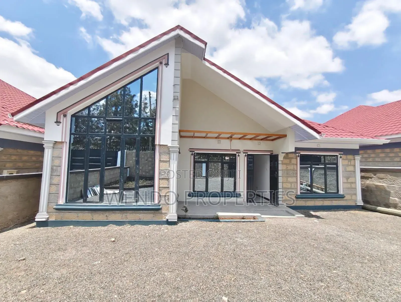 4bdrm Bungalow in Matasia for sale in Matasia