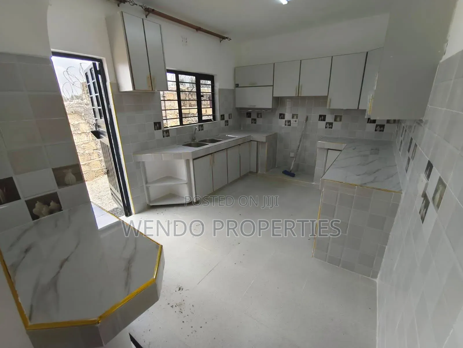 4bdrm Bungalow in Matasia for sale in Matasia