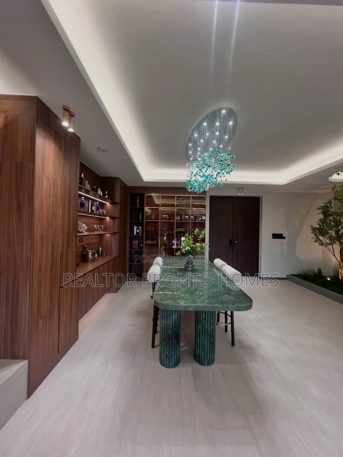 5bdrm Apartment in Westlands, Raphta Road Area for sale in Raphta Road Area