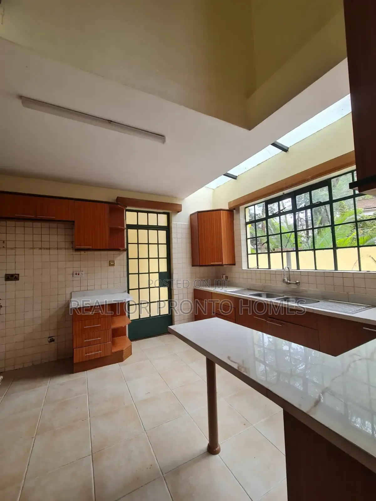 4bdrm Townhouse / Terrace in Kileleshwa for rent in Kileleshwa