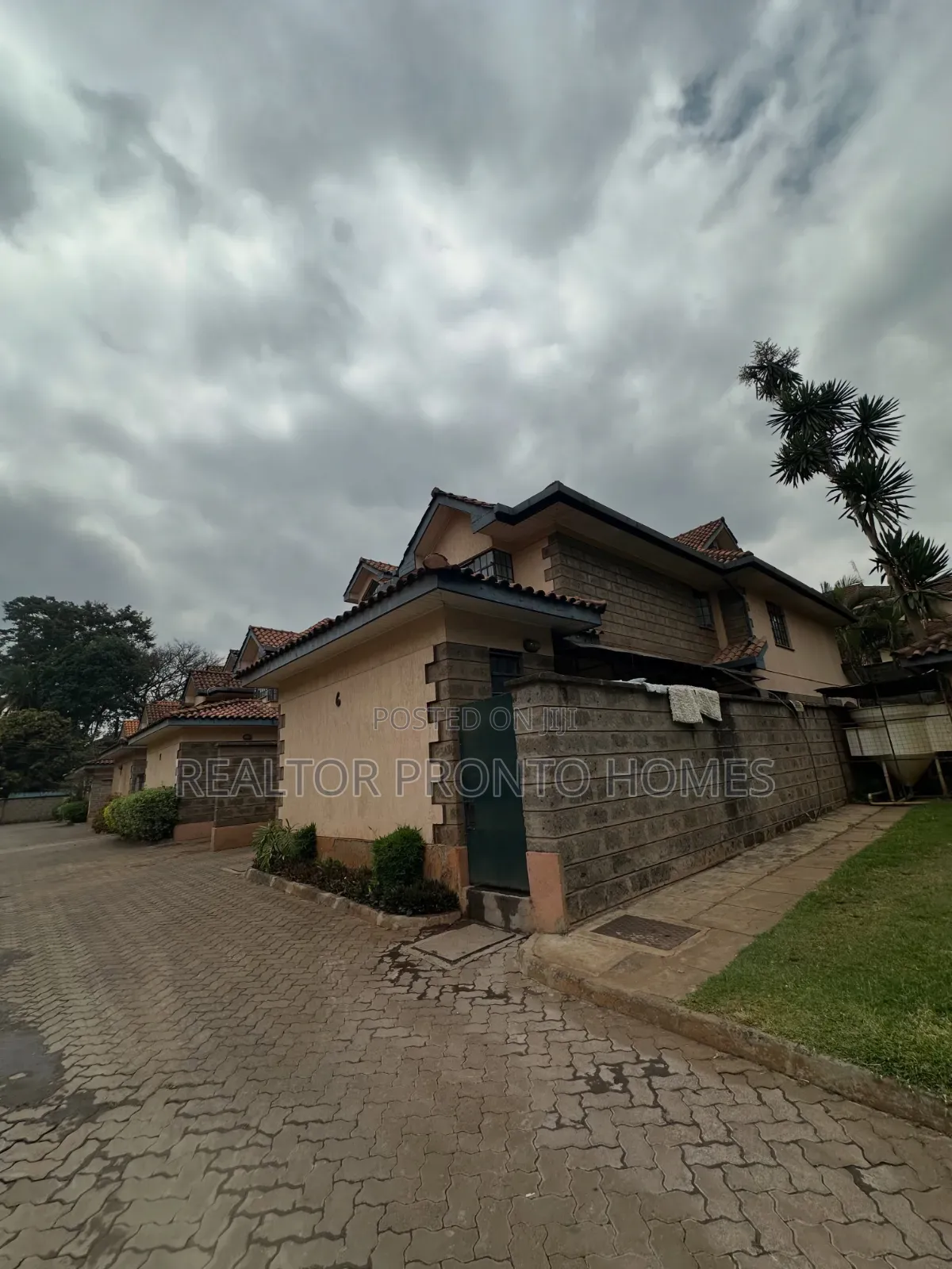 4bdrm Townhouse/Terrace in Lavington, Valley Arcade for sale in Valley Arcade