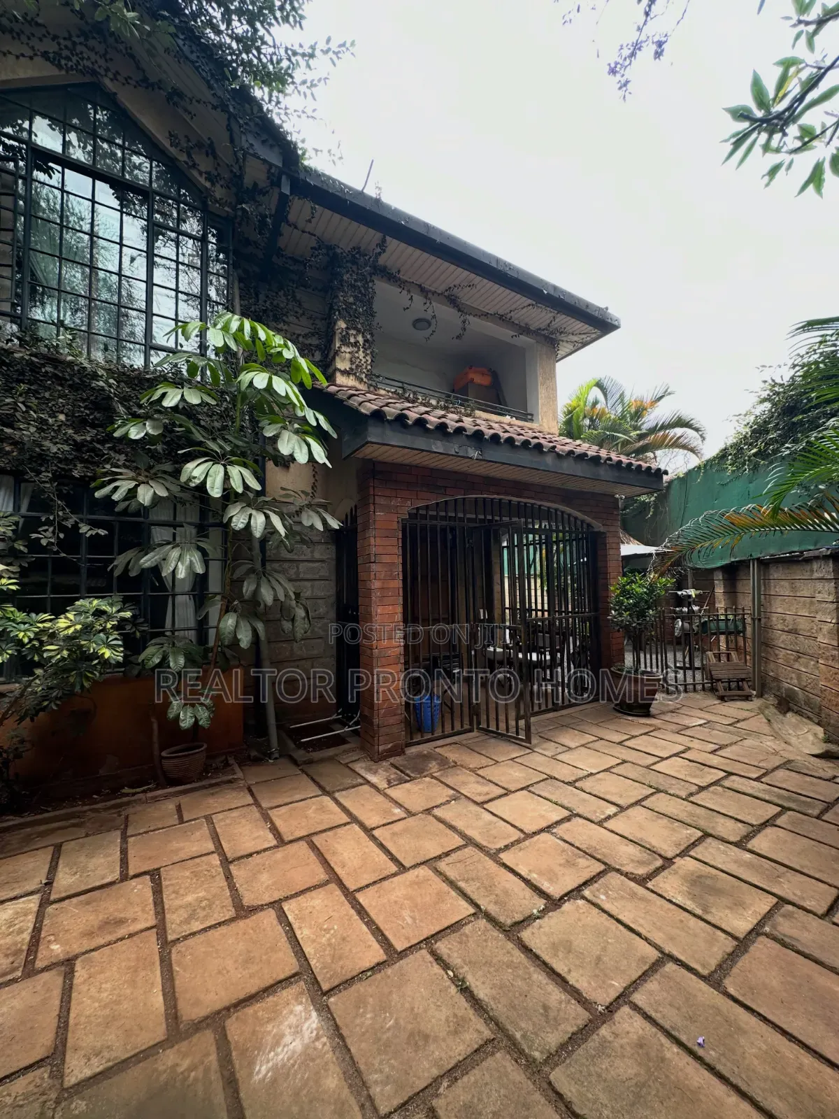 4bdrm Townhouse/Terrace in Lavington, Valley Arcade for sale in Valley Arcade