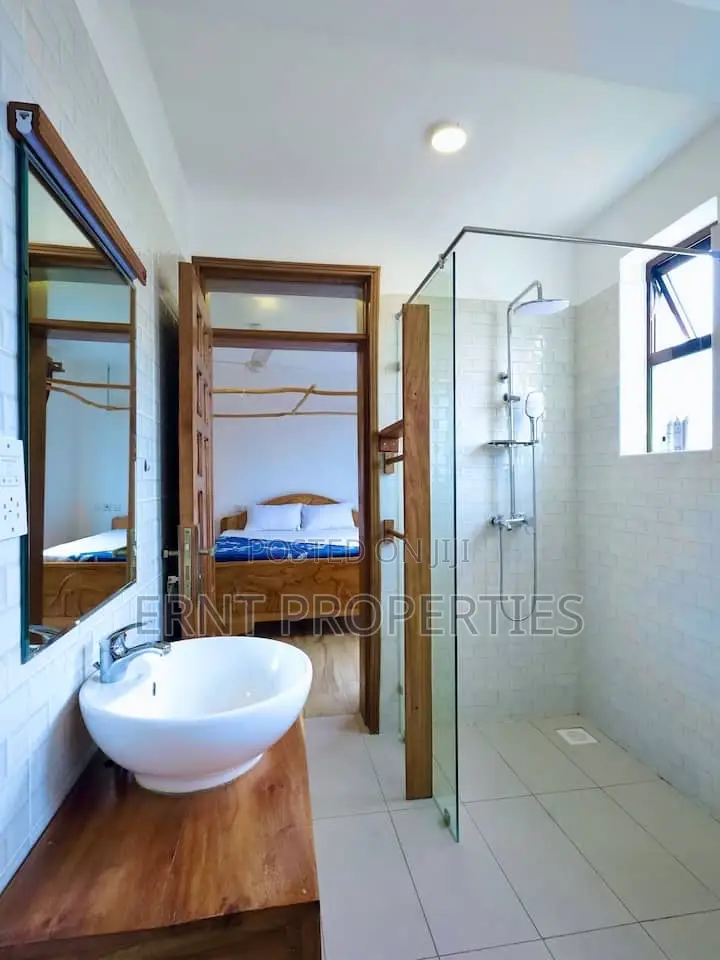 Furnished 6bdrm Villa in Diani for sale in Diani