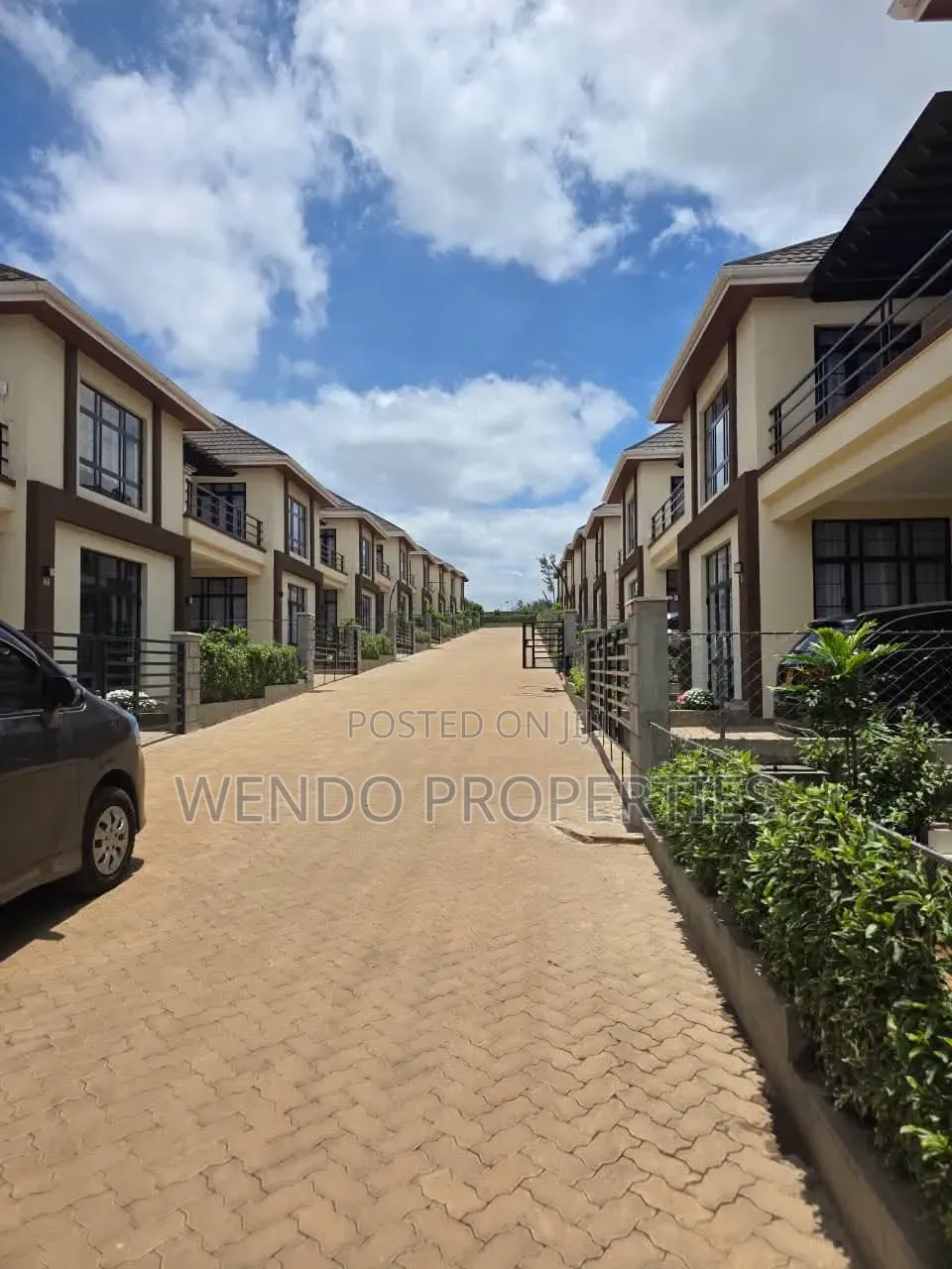 4bdrm Townhouse / Terrace in Kibiku for rent in Kibiku