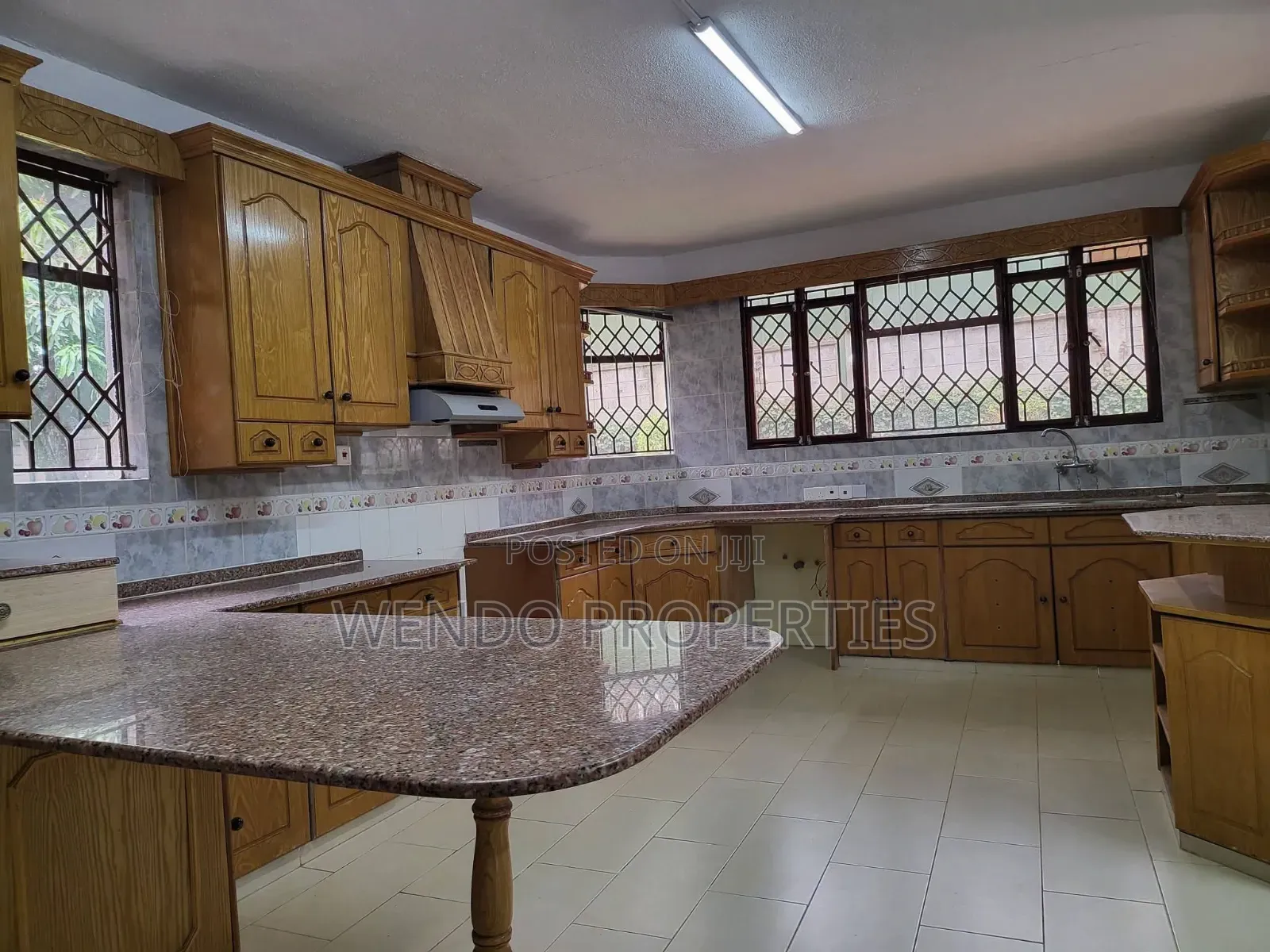 5bdrm Villa in Runda for rent in Runda