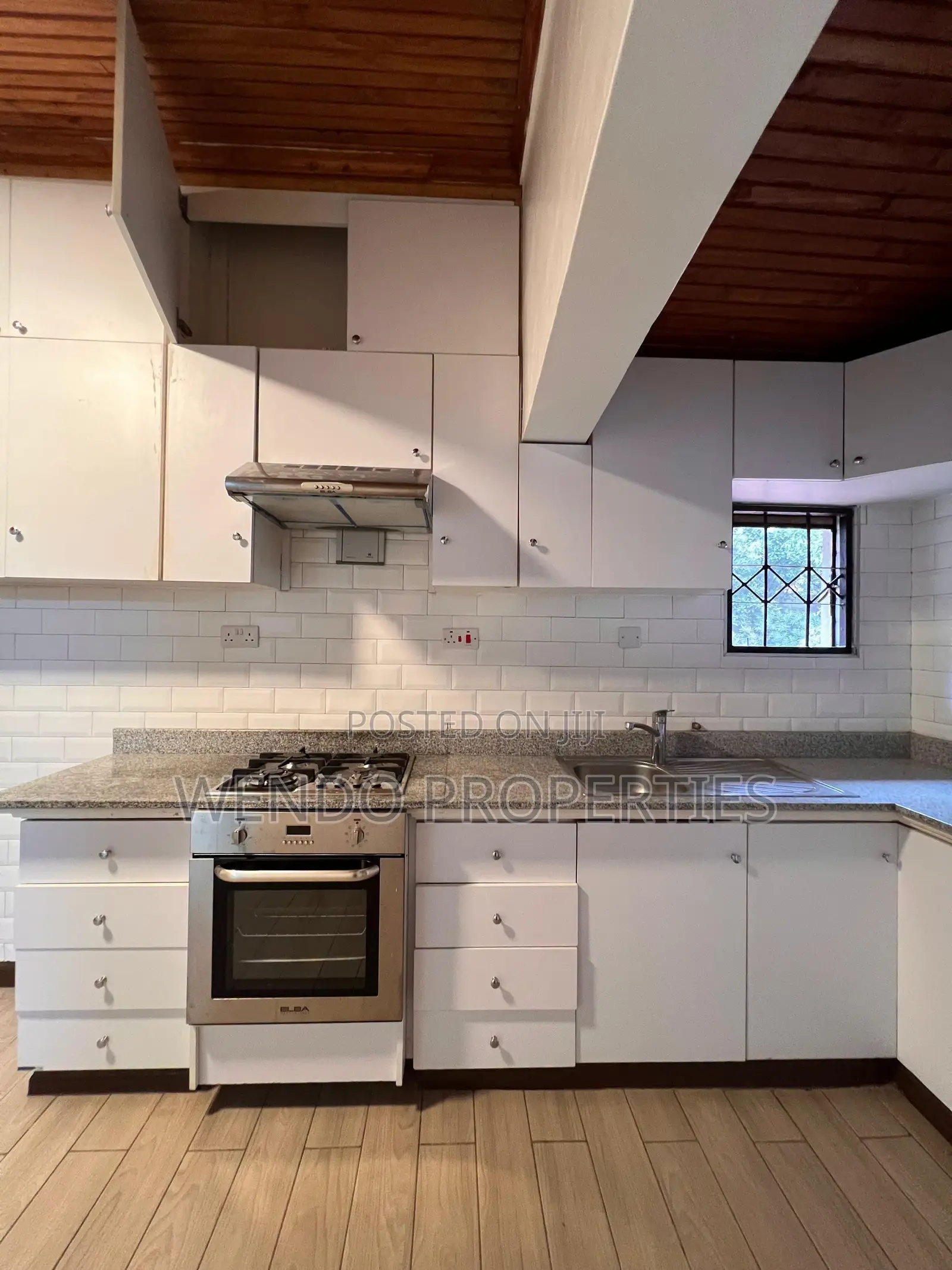 2bdrm Penthouse in Nyari for rent in Nyari