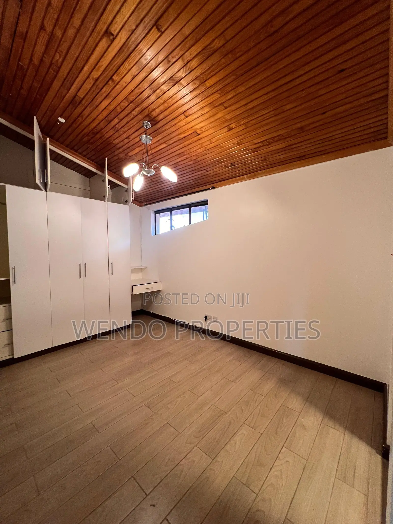 2bdrm Penthouse in Nyari for rent in Nyari