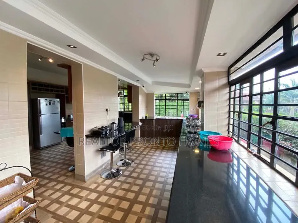 5bdrm Villa in Kitisuru for sale in Kitisuru