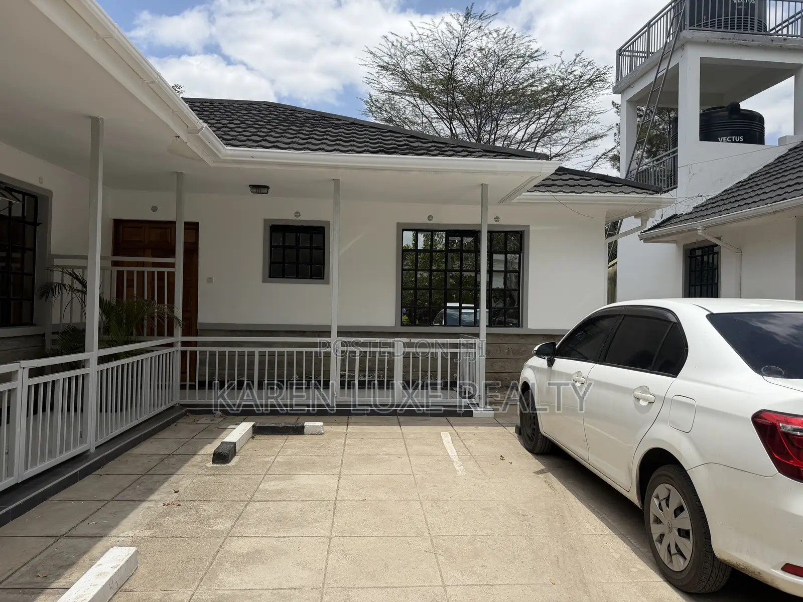 3bdrm Bungalow in Karen Hardy for rent in Karen