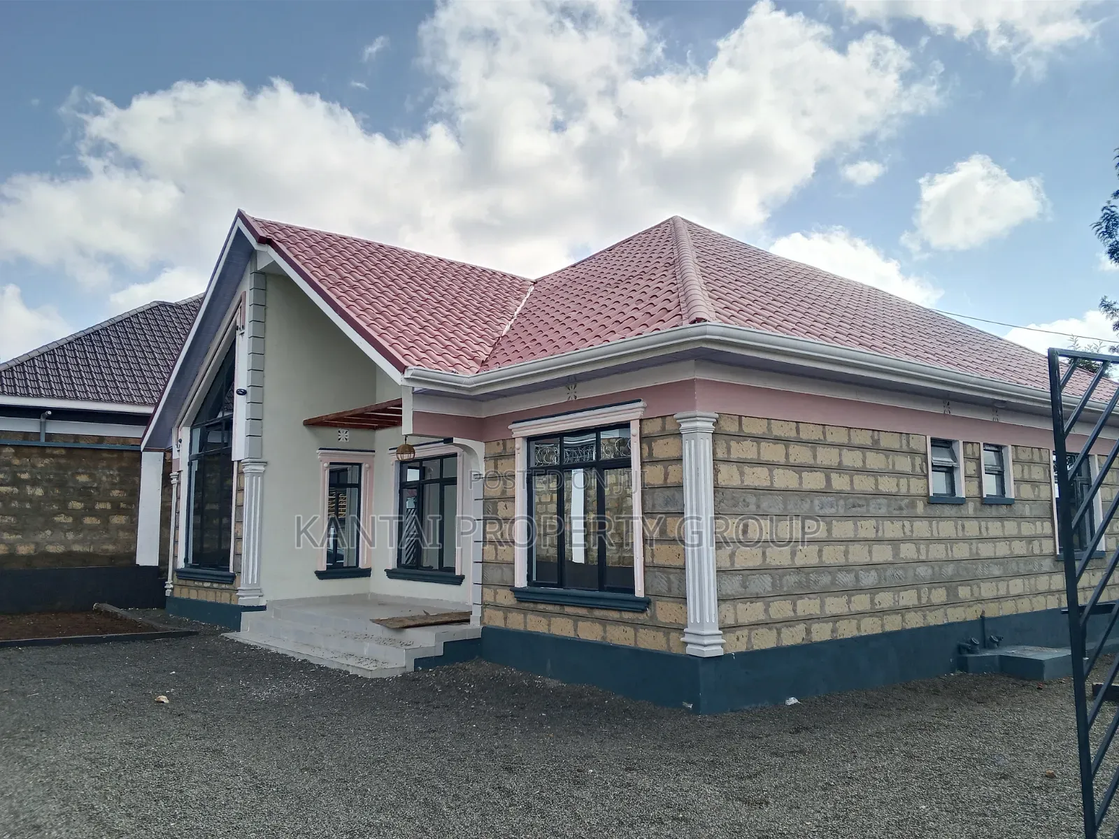 2bdrm Bungalow in Roimen, Matasia for sale in Matasia