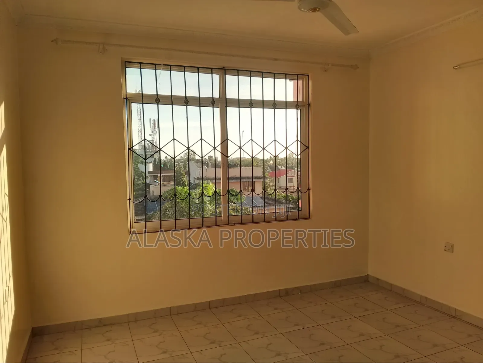 3bdrm Apartment in Mogadishu Estate, Nyali Mkomani for rent in Nyali Mkomani