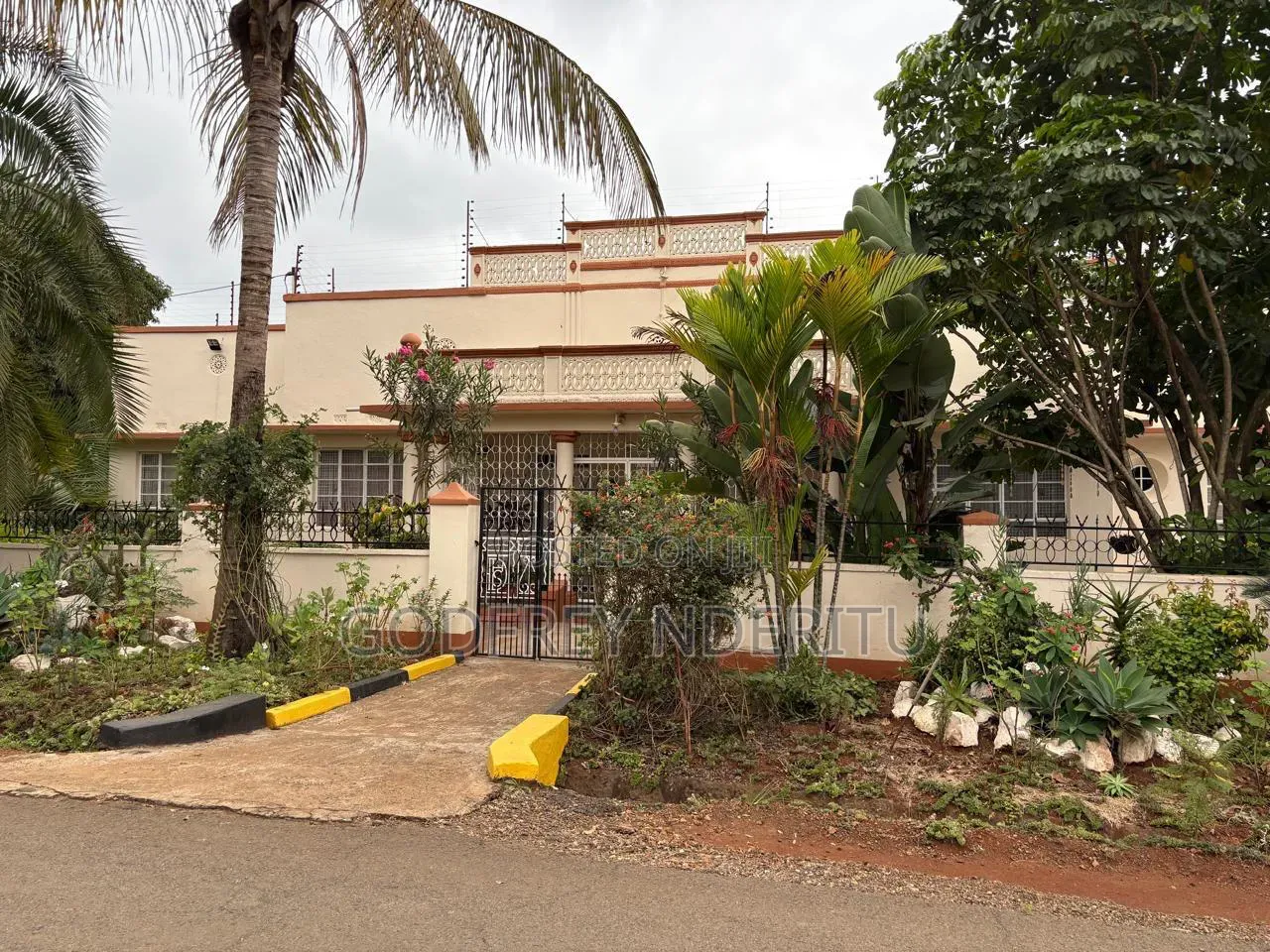 Furnished 10bdrm Bungalow in Section 9 Thika for sale in Thika CBD