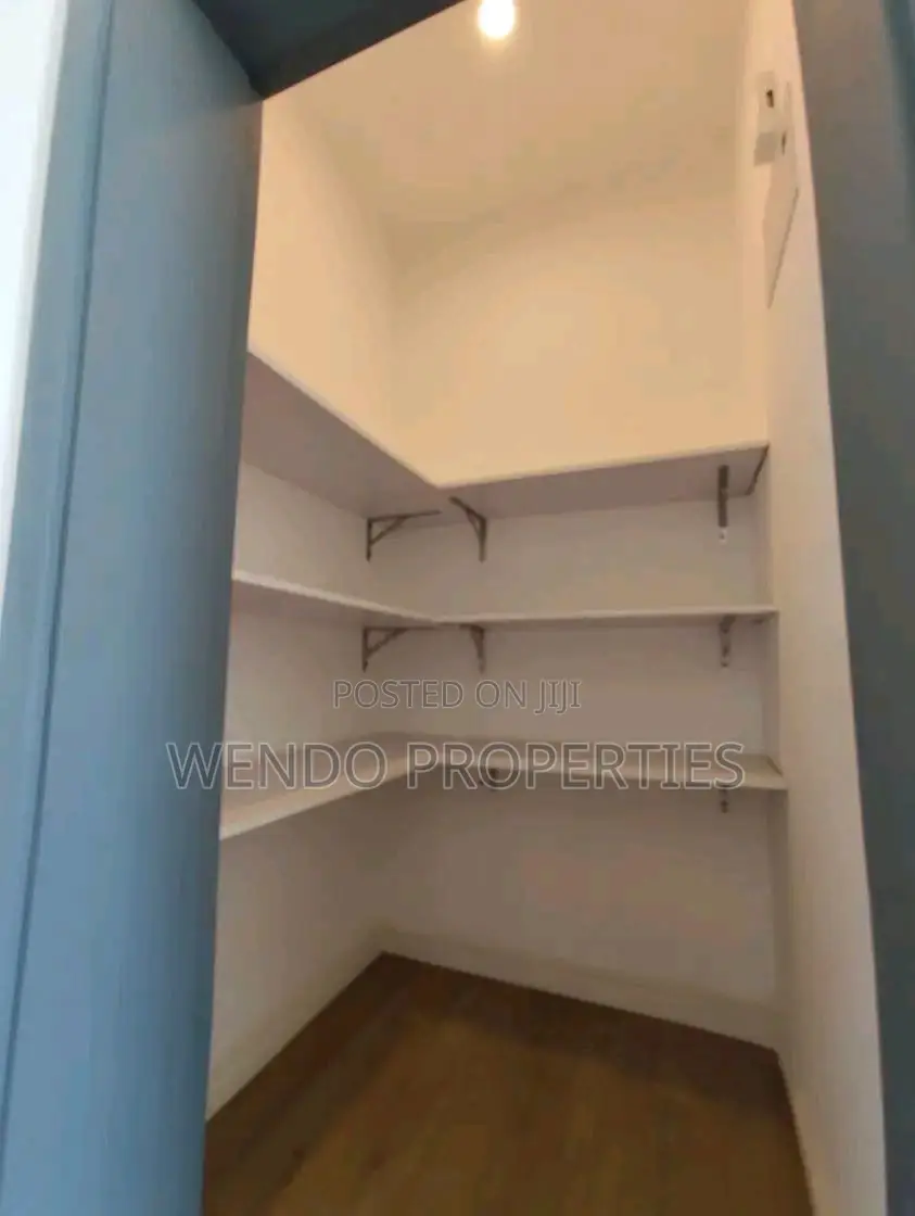 4bdrm Villa in Ole Kasasi for sale in Ole Kasasi