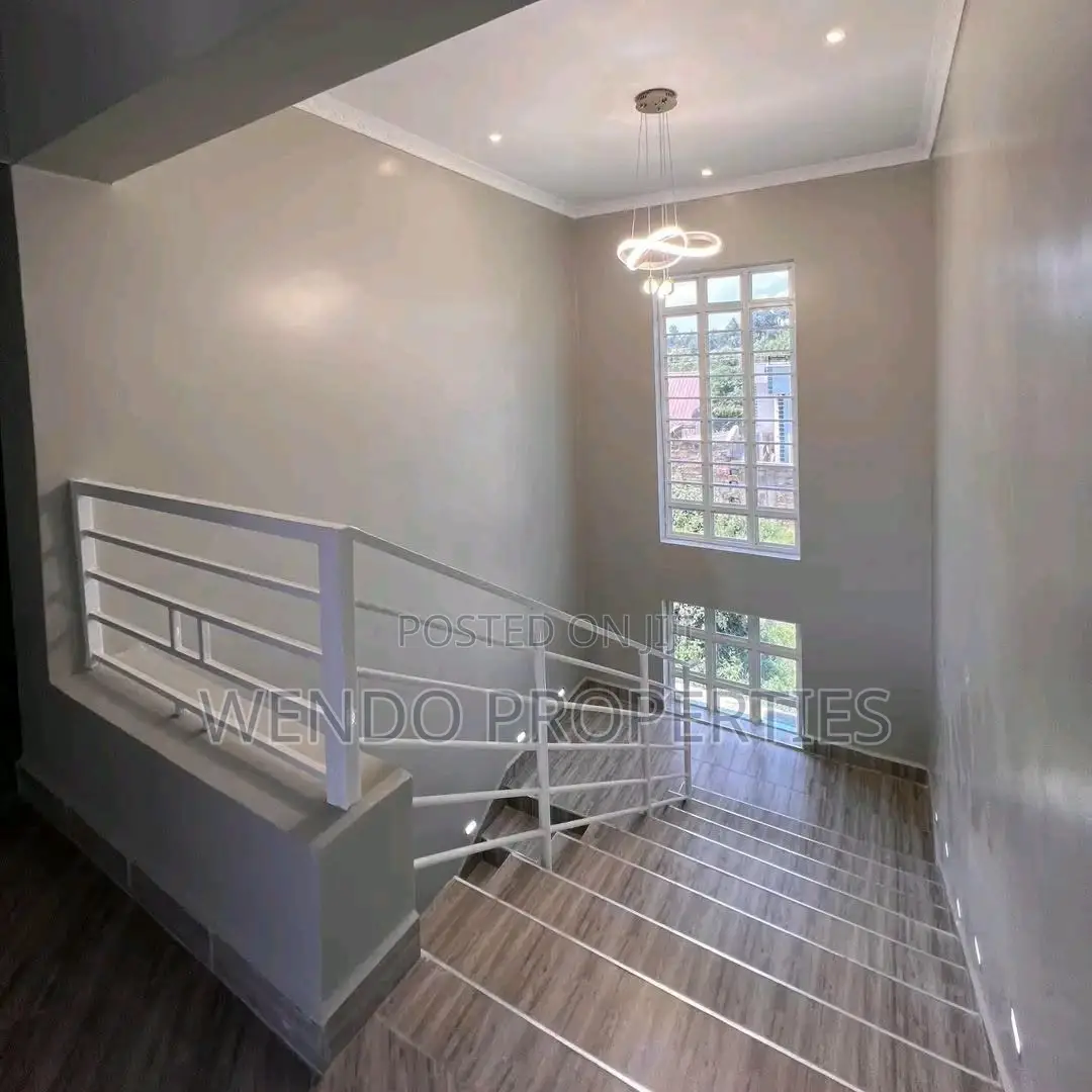 4bdrm Maisonette in Ol Keri for sale in Ol Keri