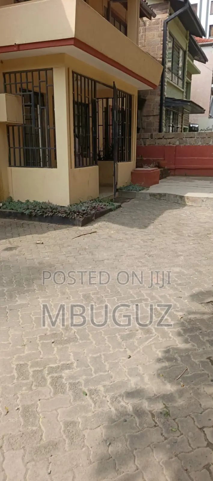 9bdrm Maisonette in South C for sale in South C