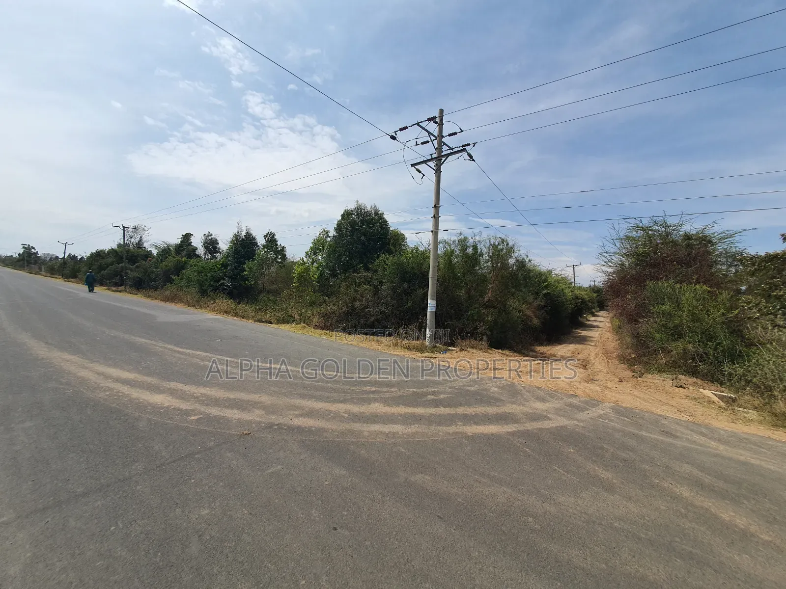 1 Acre Touching Tarmac [ Barguret ] in Nanyuki