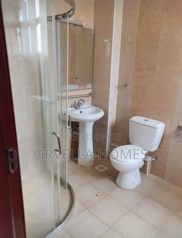3bdrm Block of Flats in Lavington, Valley Arcade for rent in Valley Arcade