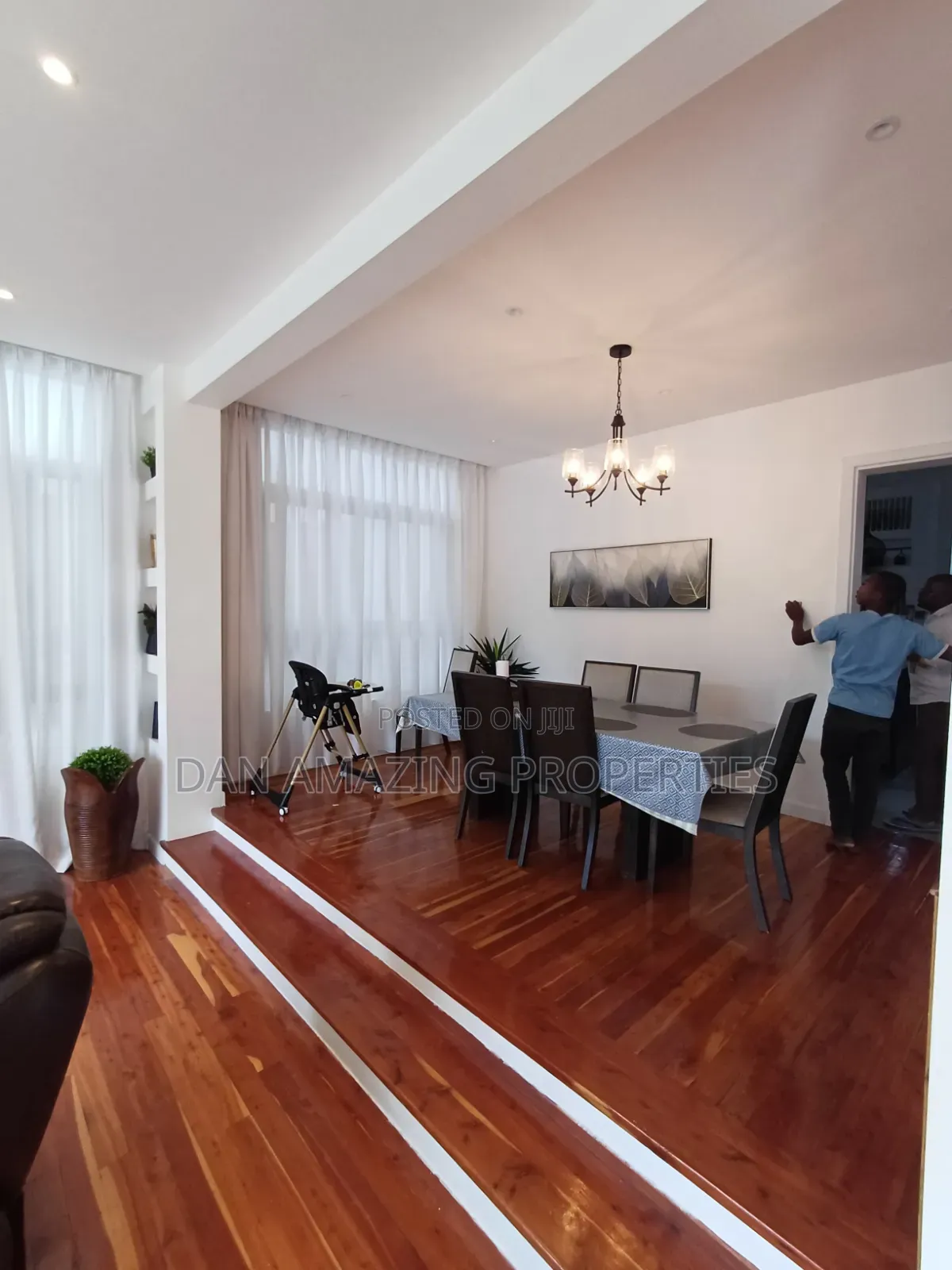 4bdrm Maisonette in Drive 22, Kerarapon for sale in Kerarapon
