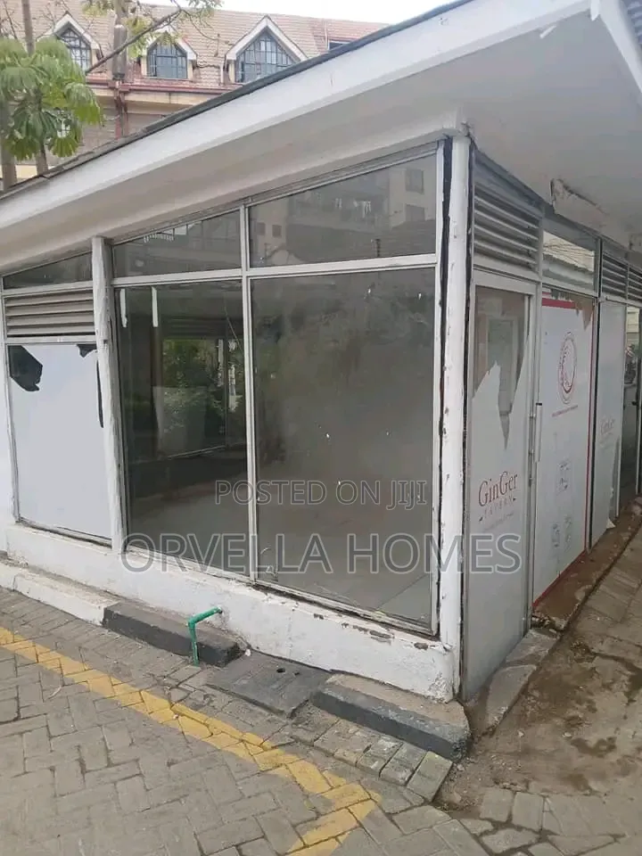 Shops to Let in Adams Arcade in Hurlingham