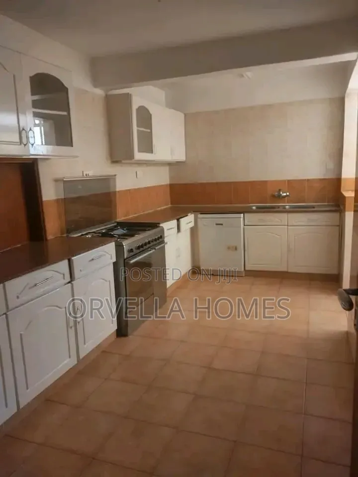 4bdrm Penthouse in Riara Road, Hurlingham for rent in Hurlingham