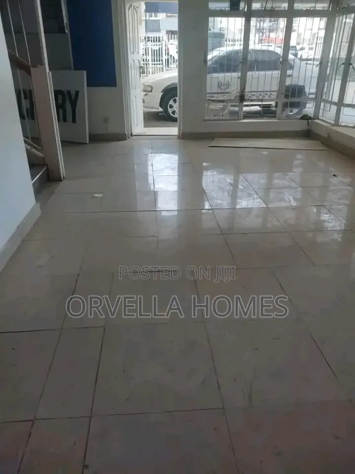 3 Bedrooms Commercial Office to Let in Kilimani in Hurlingham