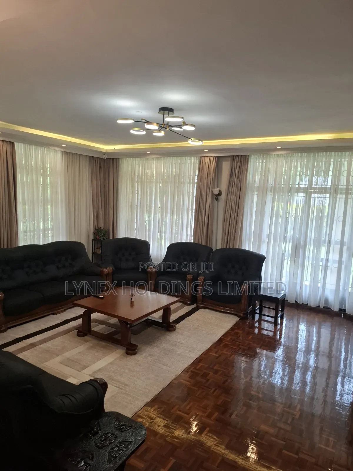 6bdrm Mansion in Hardy for sale in Hardy