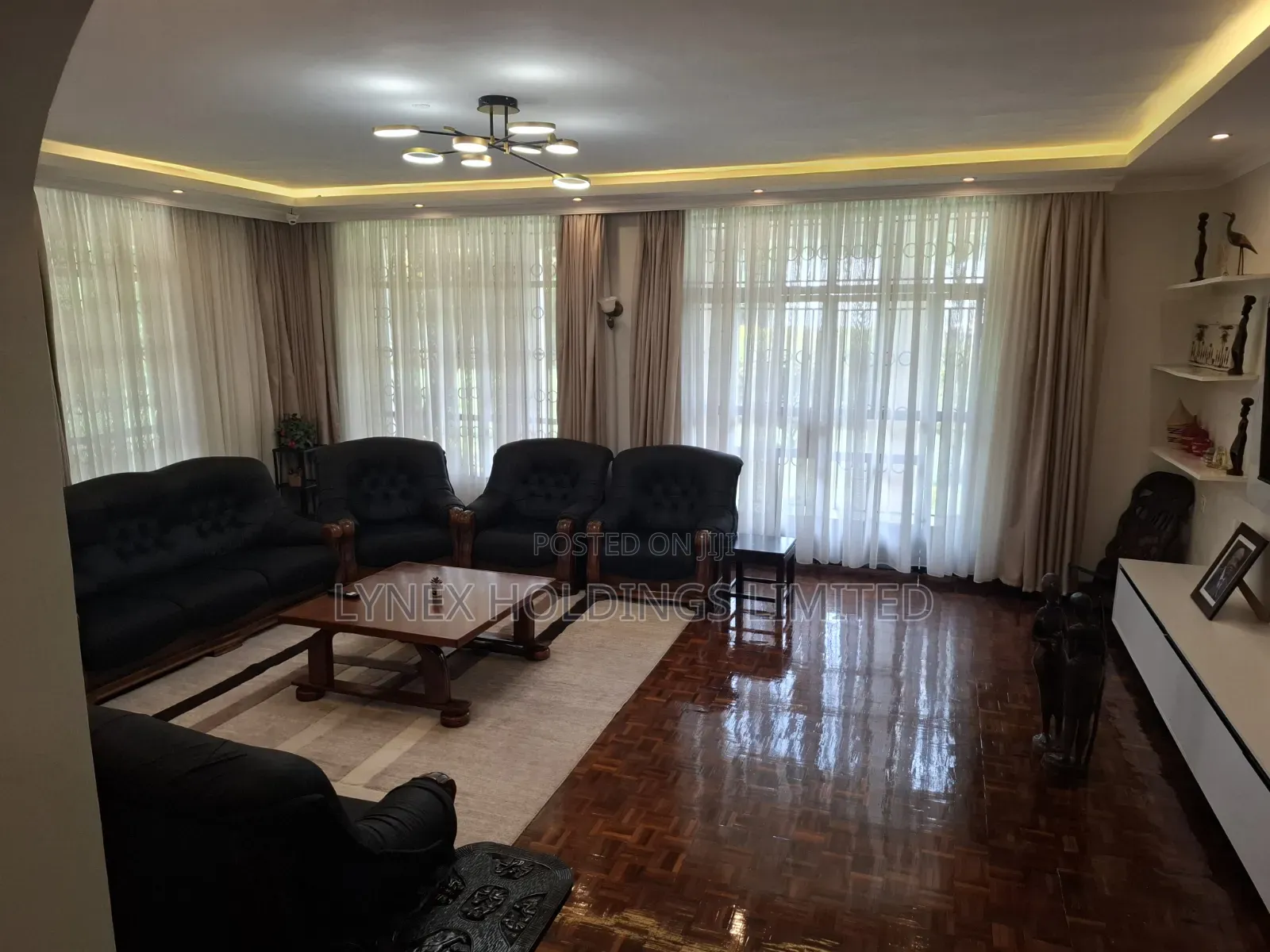 6bdrm Mansion in Hardy for sale in Hardy