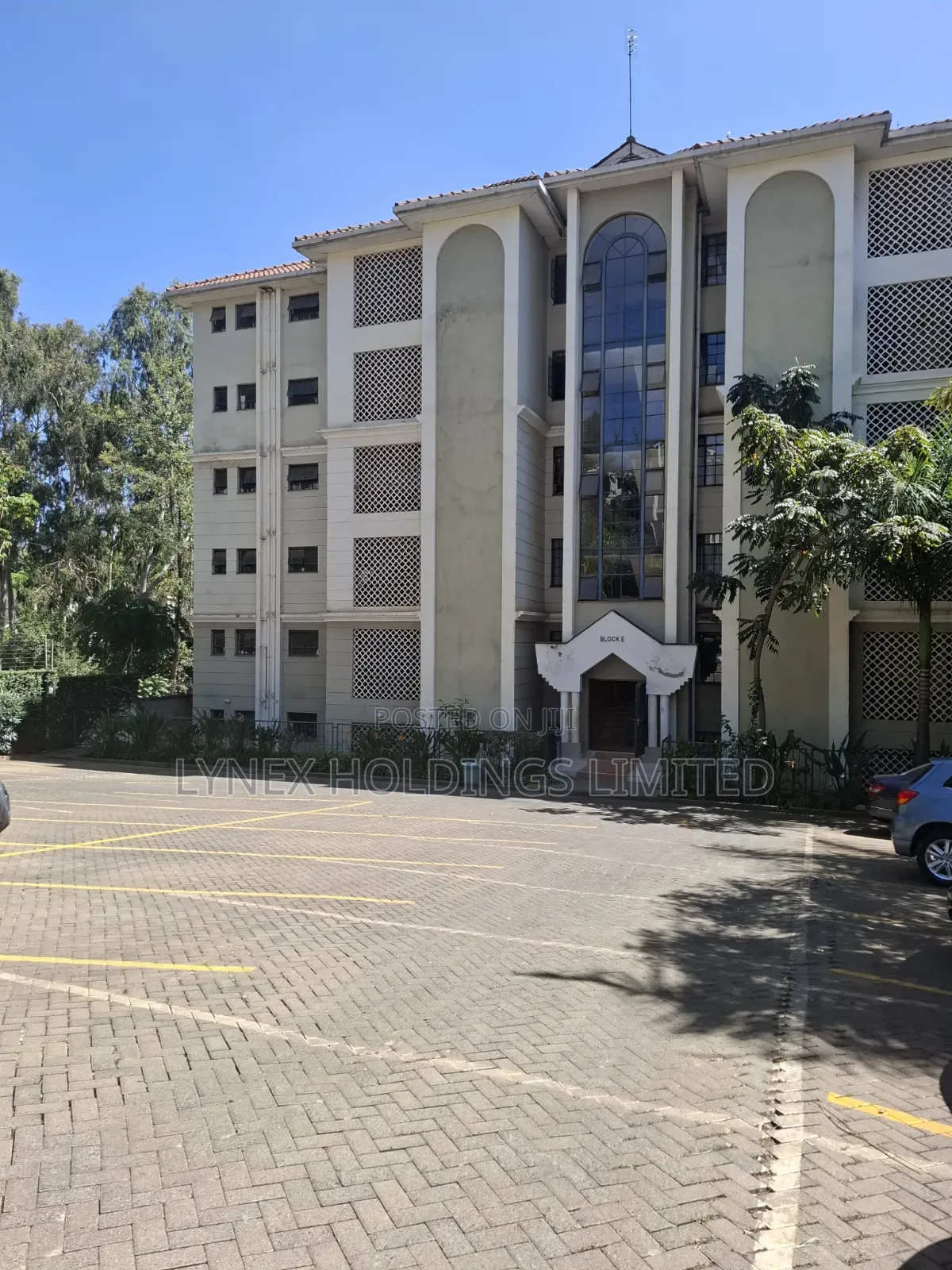 3bdrm Apartment in Lavington Pride, Valley Arcade for sale in Valley Arcade
