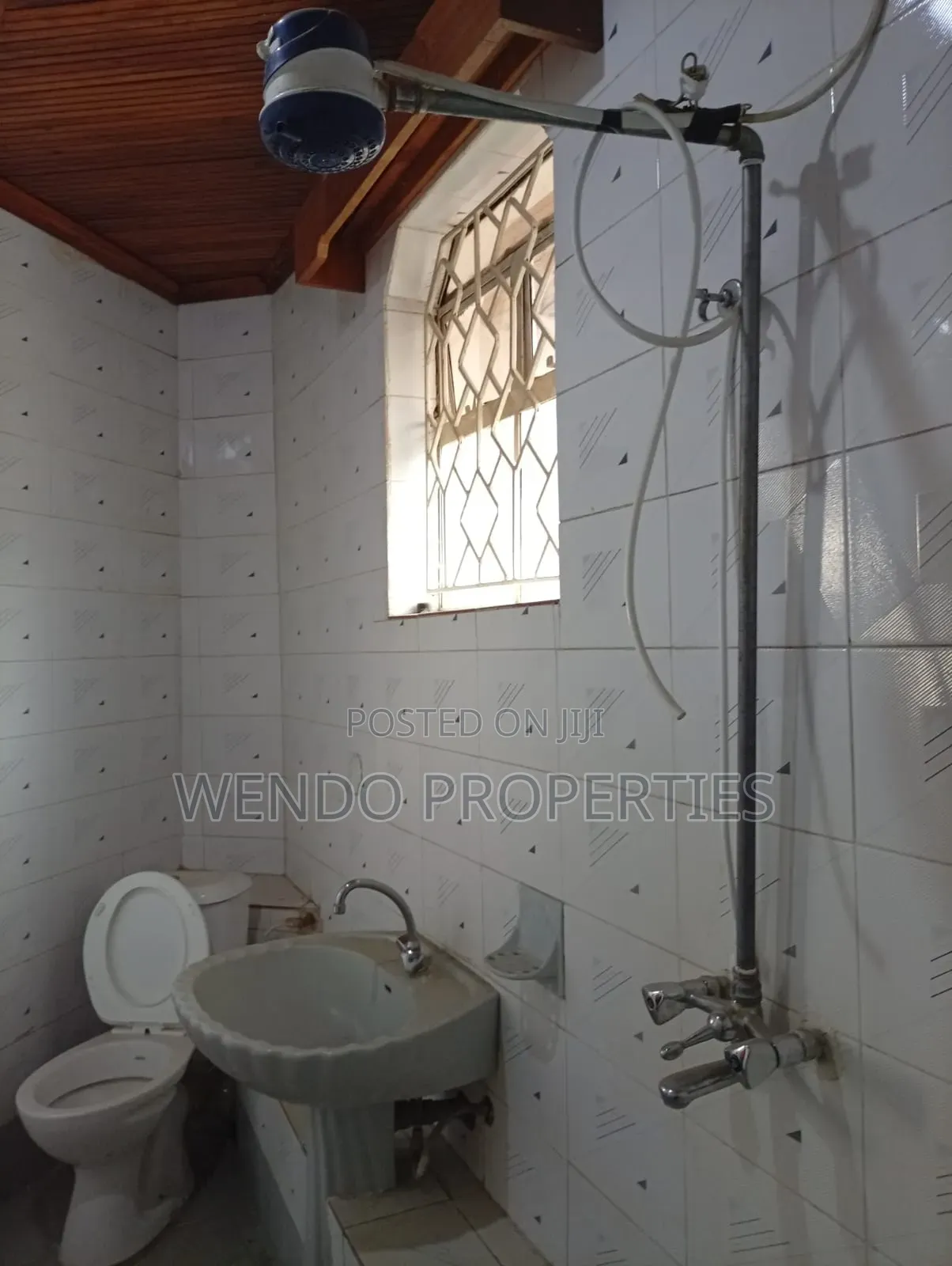 8bdrm Villa in Woodlands for sale in Woodlands