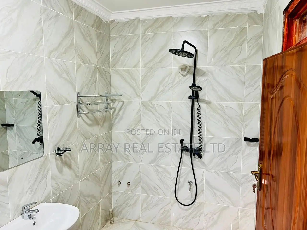 3bdrm Bungalow in Kalimoni for sale in Kalimoni