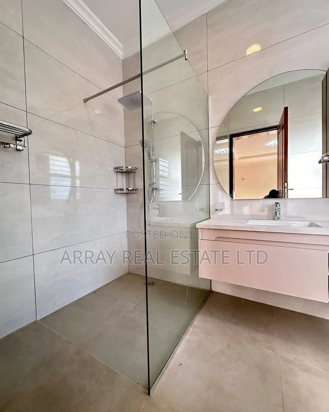 4bdrm Apartment in Hardy for sale in Hardy