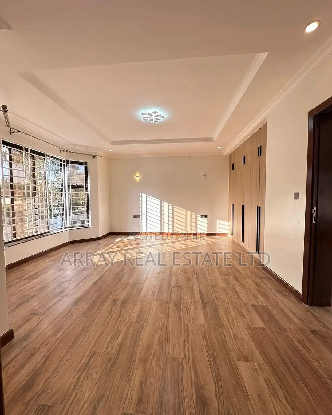 4bdrm Apartment in Hardy for sale in Hardy